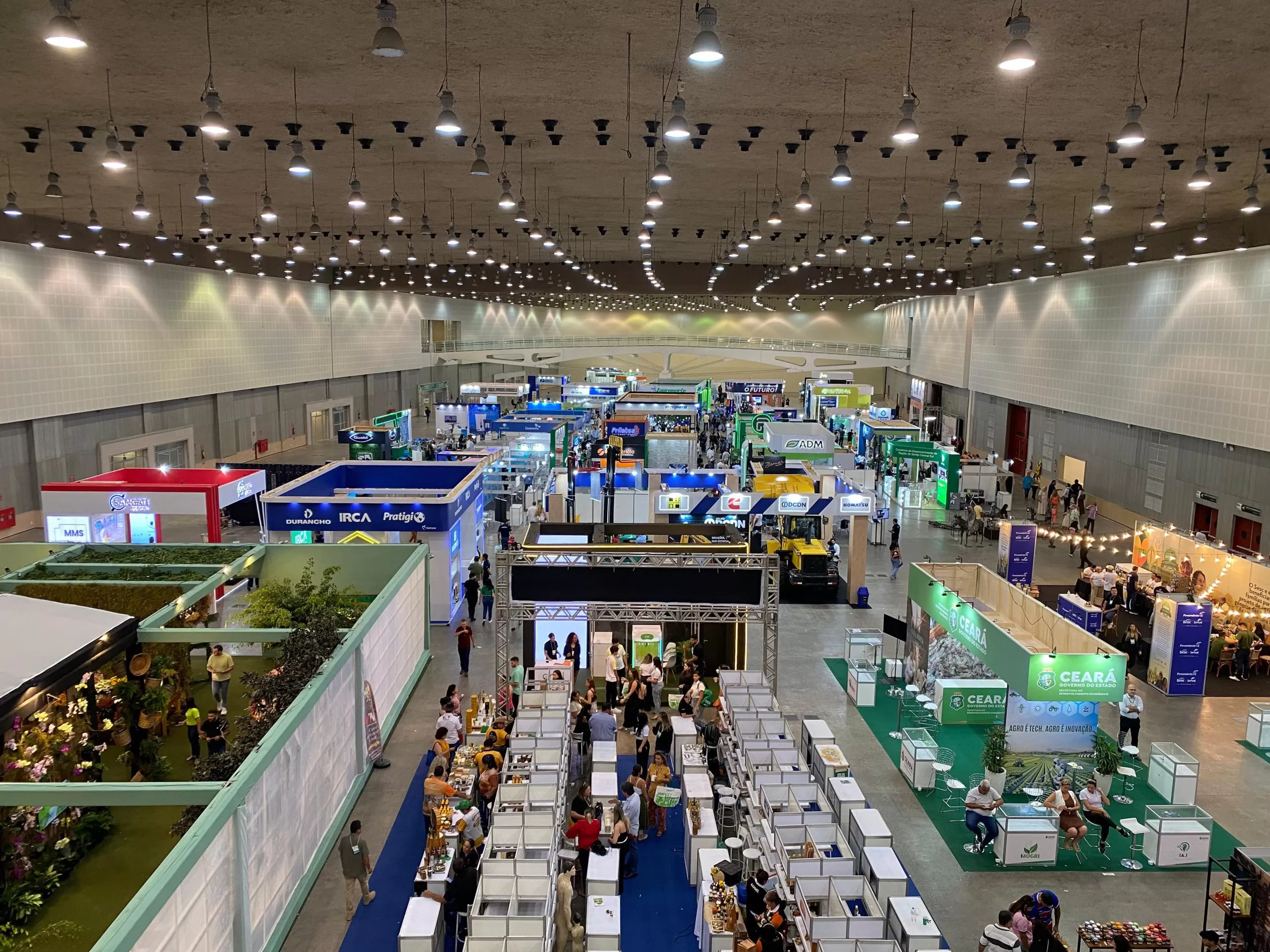 ExpoCamarão 2025 consolida sucesso com mais de 230 estandes e 52 palestras no PECNordeste